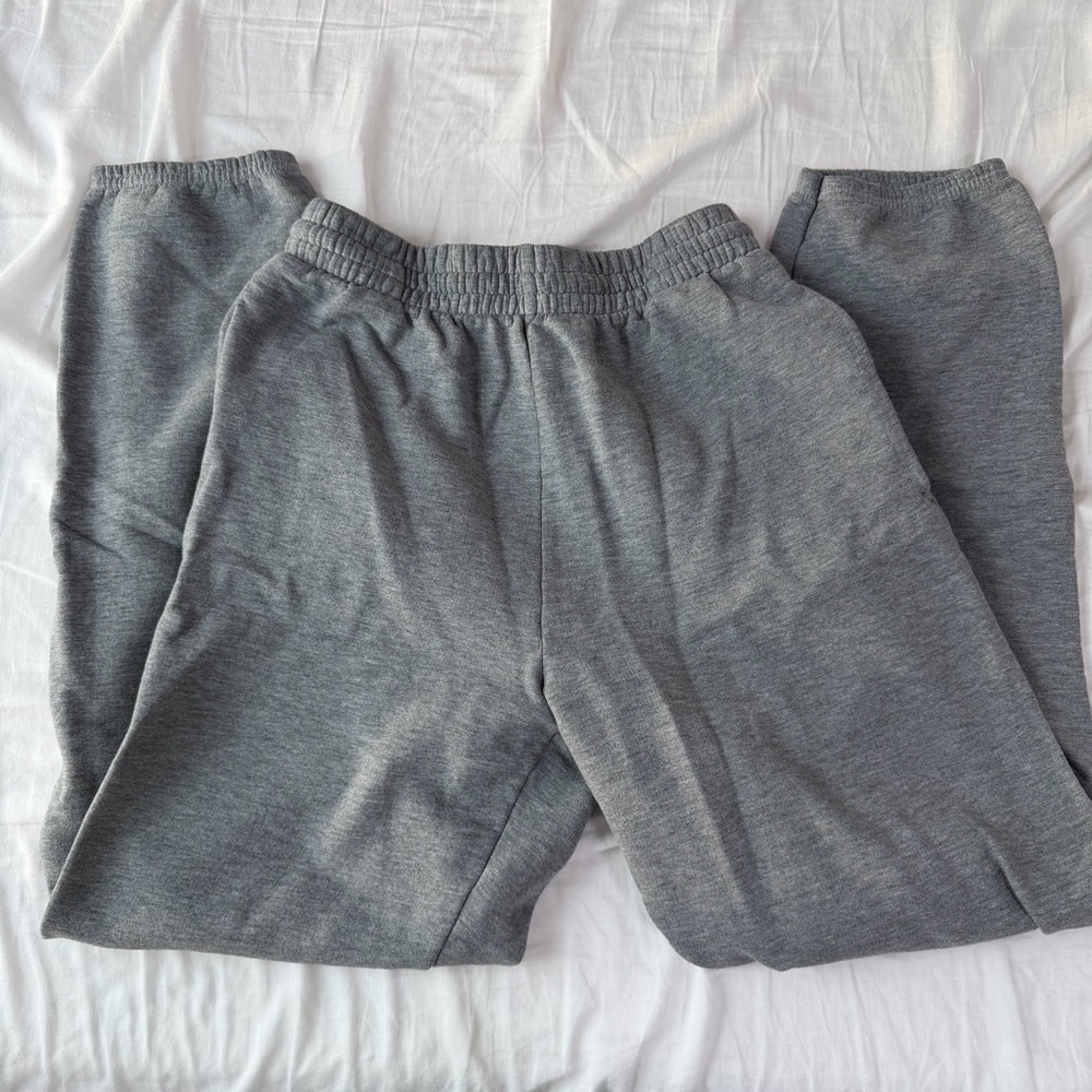 Women’s Grey Sweatpants (S)